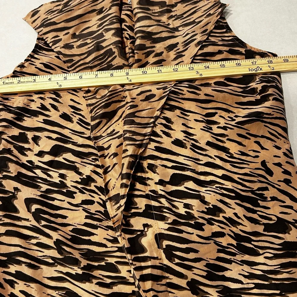 CAbi Silk‎ Animal Print Sleeveless Blouse XS